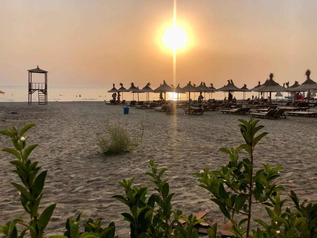 Beach Apartments Драч Екстериор снимка