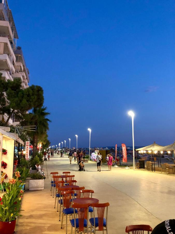 Beach Apartments Драч Екстериор снимка