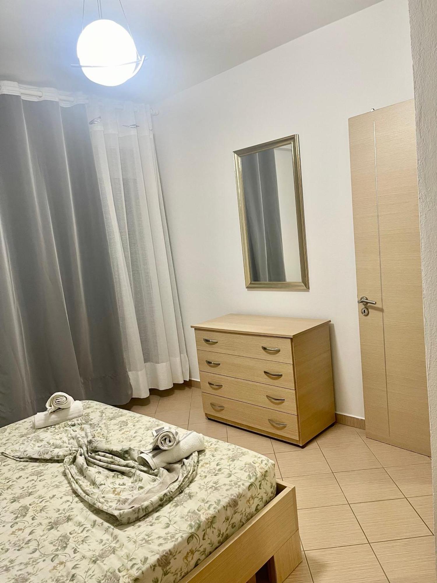 Beach Apartments Драч Екстериор снимка